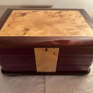 Curata Jewelry Box